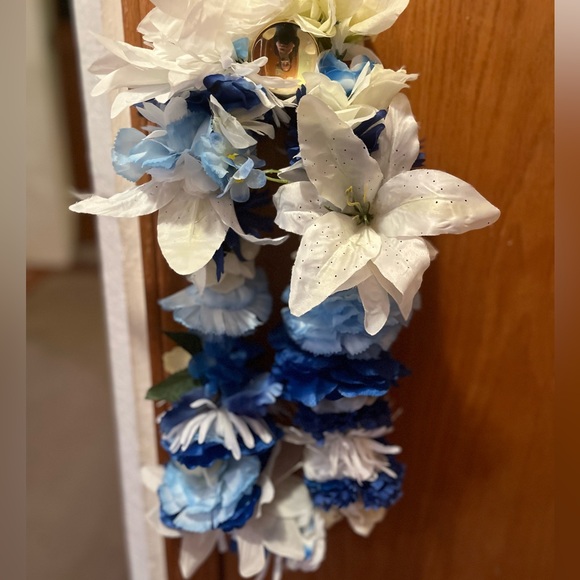 Custom lei’s graduation, Hawaiian luau,beach wedding, congrats class of 2024 - Picture 3 of 5